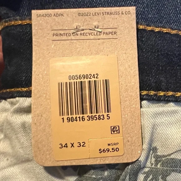 NWT Men's Levi Jeans 34x32 - Picture 6 of 9